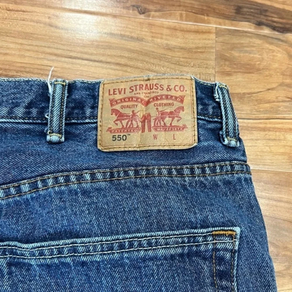 Levi's‎ 550 men's 44x30 jeans W 44 L 30 dark denim blue pockets red tag Work